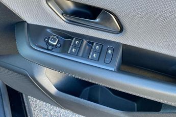 Vauxhall Grandland 1.2 Gs Suv 5dr Petrol Hybrid E Dct Euro 6 (s/s) (136 Ps)