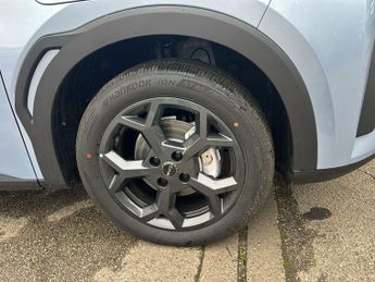 Byd Dolphin Surf 43.2kwh Boost Hatchback 5dr Electric Auto (87 Ps)