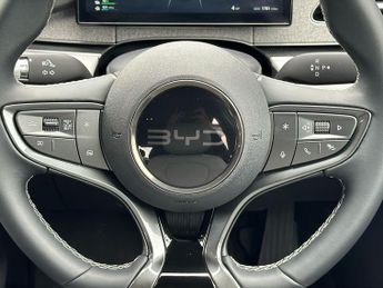 BYD Seal 6 DM i 1.5 10kWh Boost Saloon 4dr Petrol Plug-in Hybrid CVT Auto Euro 6