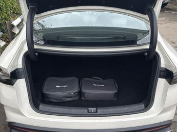 BYD Seal 6 DM i 1.5 10kWh Boost Saloon 4dr Petrol Plug-in Hybrid CVT Auto Euro 6