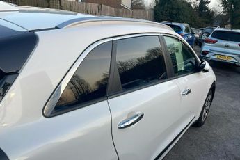 Kia Niro Hybrid 1.6h Gdi Gpf 2 Suv 5dr Petrol Hybrid Dct Euro 6 (s/s) (139 Bhp)
