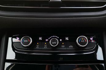 Vauxhall Grandland 1.2 Turbo Ultimate Suv 5dr Petrol Auto Euro 6 (s/s) (130 Ps)