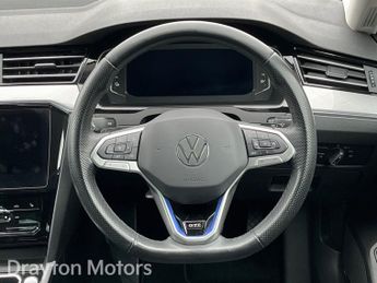 Volkswagen Passat Estate 1.4 Tsi Plug In Hybrid Gte Advance Estate 5dr Petrol Dsg Euro 6 
