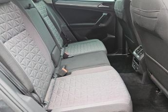 Volkswagen Tiguan 1.5 Tsi Life Suv 5dr Petrol Dsg Euro 6 (s/s) (150 Ps)