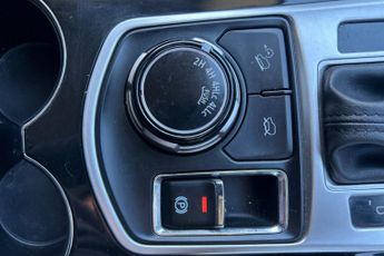 Mitsubishi Shogun Sport 2.4d 4 Suv 5dr Diesel Auto 4wd Euro 6 (181 Ps)