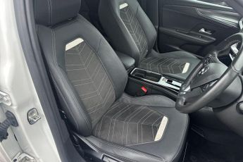 Vauxhall Mokka Electric 50kwh Ultimate Suv 5dr Electric Auto (136 Ps)