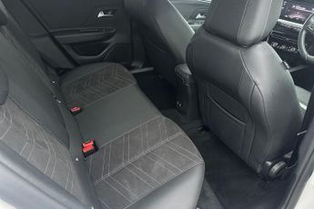 Vauxhall Mokka Electric 50kwh Ultimate Suv 5dr Electric Auto (136 Ps)