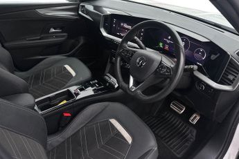 Vauxhall Mokka Electric 50kwh Ultimate Suv 5dr Electric Auto (136 Ps)