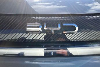 Byd Dolphin 60.48kwh Design Hatchback 5dr Electric Auto (204 Ps)