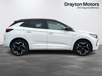 Vauxhall Grandland 1.5 Turbo D Ultimate Suv 5dr Diesel Auto Euro 6 (s/s) (130 Ps)