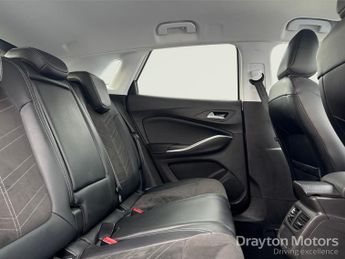 Vauxhall Grandland 1.5 Turbo D Ultimate Suv 5dr Diesel Auto Euro 6 (s/s) (130 Ps)