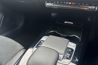 Mercedes Benz A Class 1.5 A180d Amg Line (executive) Hatchback 5dr Diesel 7g Dct Euro 