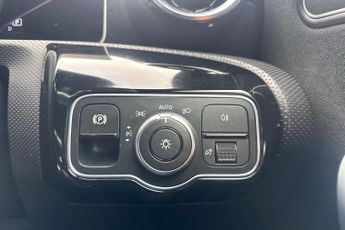 Mercedes Benz A Class 1.5 A180d Amg Line (executive) Hatchback 5dr Diesel 7g Dct Euro 