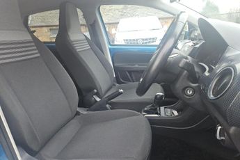 Volkswagen e Up 36.8kwh E Up! Hatchback 5dr Electric Auto (82 Ps)