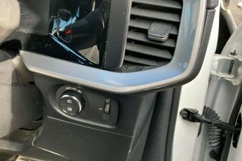 Vauxhall Mokka Electric 50kwh Ultimate Suv 5dr Electric Auto (136 Ps)