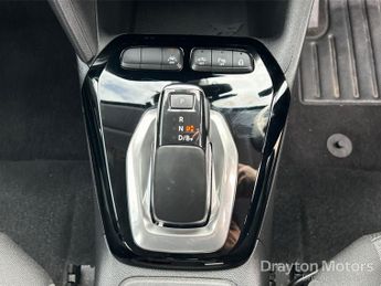 Vauxhall Corsa 5 Door 50kwh Se Nav Hatchback 5dr Electric Auto (7.4kw Charger) (136 Ps