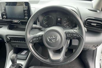 Toyota Yaris 1.5 Vvt H Icon Hatchback 5dr Petrol Hybrid E CVT Euro 6 (s/s) (1