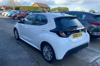 Toyota Yaris 1.5 Vvt H Icon Hatchback 5dr Petrol Hybrid E CVT Euro 6 (s/s) (1