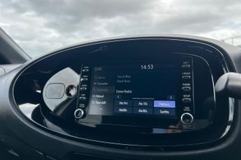 Toyota Aygo X 1.0 Vvt I Edge Hatchback 5dr Petrol X Shift Euro 6 (s/s) (72 Ps)