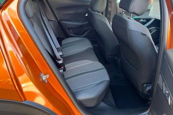 Peugeot E 2008 50kwh Allure Premium Suv 5dr Electric Auto (136 Ps)