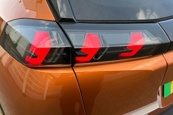 Peugeot E 2008 50kwh Allure Premium  Plus Suv 5dr Electric Auto (7kw Charger) (