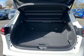 Nissan Qashqai 1.3 Dig T Mhev N Connecta Suv 5dr Petrol Hybrid Xtron Euro 6 (s/