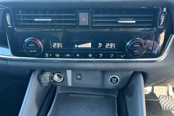 Nissan Qashqai 1.3 Dig T Mhev N Connecta Suv 5dr Petrol Hybrid Xtron Euro 6 (s/