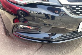 Vauxhall Astra 1.4i Turbo Gpf Elite Nav Hatchback 5dr Petrol Auto Euro 6 (s/s) 