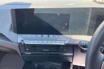 Vauxhall Astra 1.2 Turbo Ultimate Hatchback 5dr Petrol Auto Euro 6 (s/s) (130 P