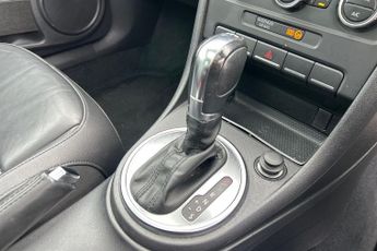 Volkswagen Beetle 2.0 Tdi Sport Hatchback 3dr Diesel Dsg Euro 5 (140 Ps)