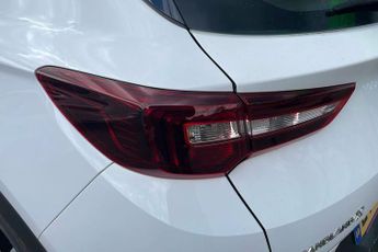 Vauxhall Grandland X 1.2 Turbo Elite Nav Suv 5dr Petrol Auto 8spd Euro 6 (s/s) (130 P
