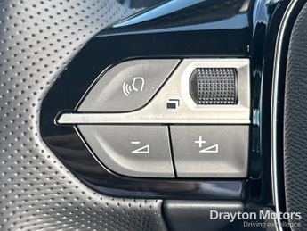 Peugeot E 208 50kwh Gt Hatchback 5dr Electric Auto (7.4kw Charger) (136 Ps)