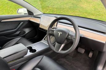 Tesla Model 3 (dual Motor) Long Range Saloon 4dr Electric Auto 4wde (346 Ps)