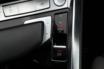 Audi E Tron 50 Sport Suv 5dr Electric Auto Quattro 71.2kwh (313 Ps)