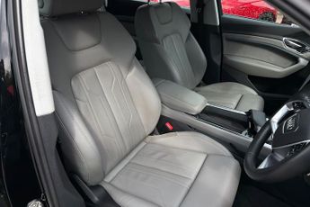 Audi E Tron 50 Sport Suv 5dr Electric Auto Quattro 71.2kwh (313 Ps)