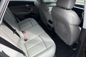 Audi E Tron 50 Sport Suv 5dr Electric Auto Quattro 71.2kwh (313 Ps)