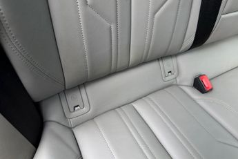 Audi E Tron 50 Sport Suv 5dr Electric Auto Quattro 71.2kwh (313 Ps)