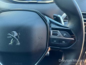 Peugeot 5008 SUV 1.2 Allure Premium  Plus Suv 5dr Petrol Hybrid E Dsc6 Euro 6 (s/