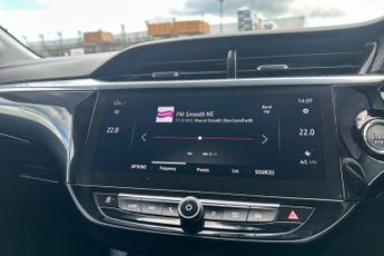 Vauxhall Corsa Electric 50kwh Elite Nav Hatchback 5dr Electric Auto (7.4kw Charger) (136
