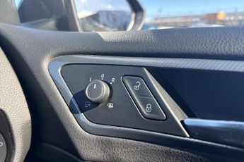 Volkswagen Golf 2.0 Tdi R Line Hatchback 5dr Diesel Dsg Euro 6 (s/s) (150 Ps)