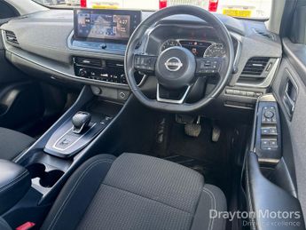Nissan Qashqai 1.3 Dig T Mhev Acenta Premium Suv 5dr Petrol Hybrid Xtron Euro 6