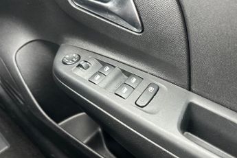 Vauxhall Corsa Electric 50kwh Design Hatchback 5dr Electric Auto (136 Ps)