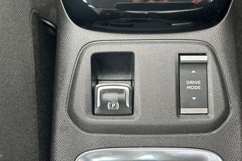 Vauxhall Corsa Electric 50kwh Design Hatchback 5dr Electric Auto (136 Ps)