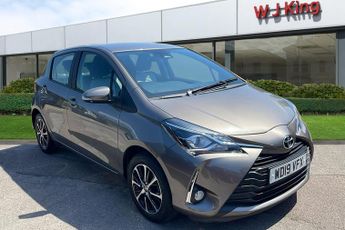 Toyota Yaris 1.5 Vvt I Icon Tech Hatchback 5dr Petrol Manual Euro 6 (111 Ps)
