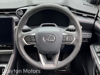 Lexus LBX 1.5 Vvt Hybrid Premium Plus Suv 5dr Petrol E CVT Euro 6 (s/s) (1