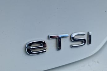 Volkswagen Golf 1.5 Etsi Mhev R Line Hatchback 5dr Petrol Hybrid Dsg Euro 6 (s/s