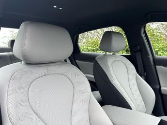 BYD Seal 6 DM i 1.5 10kWh Boost Saloon 4dr Petrol Plug-in Hybrid CVT Auto Euro 6