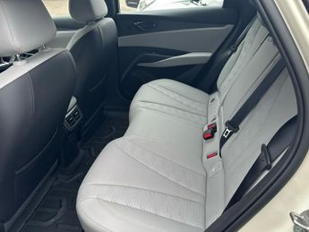 BYD Seal 6 DM i 1.5 10kWh Boost Saloon 4dr Petrol Plug-in Hybrid CVT Auto Euro 6