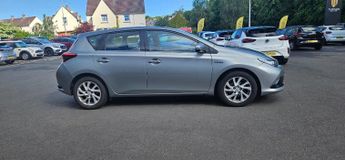 Toyota Auris 1.8 Vvt H Icon Tech Hatchback 5dr Petrol Hybrid CVT Euro 6 (s/s)