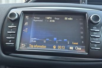 Toyota Yaris 1.5 Vvt H Y20 Bi Tone Hatchback 5dr Petrol Hybrid E CVT Euro 6 (